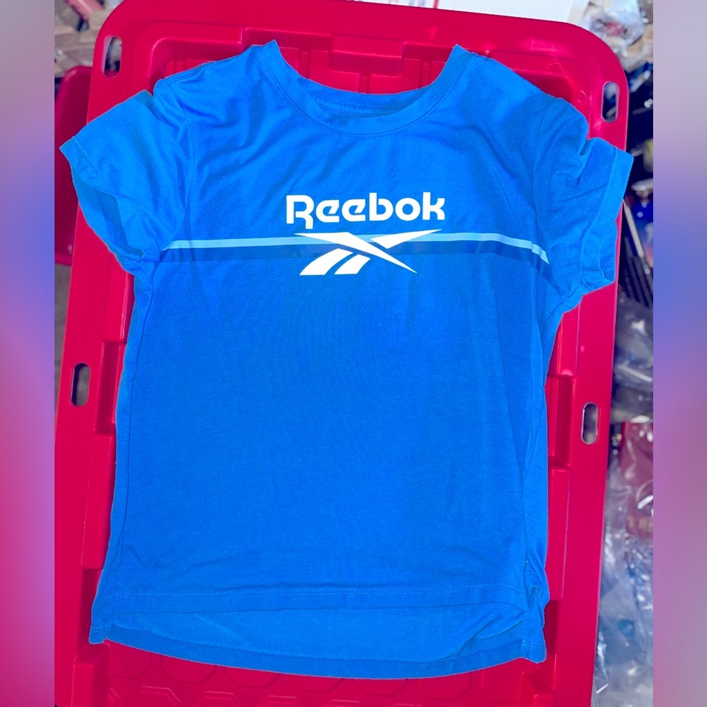 Reebok tshirt